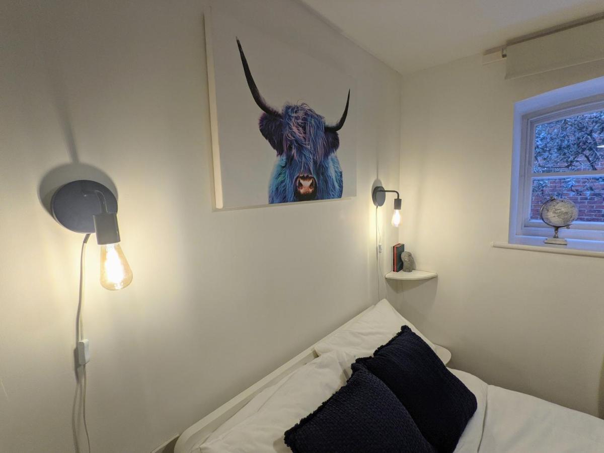 Cosy Riverside Apartment - Free Parking York Eksteriør billede